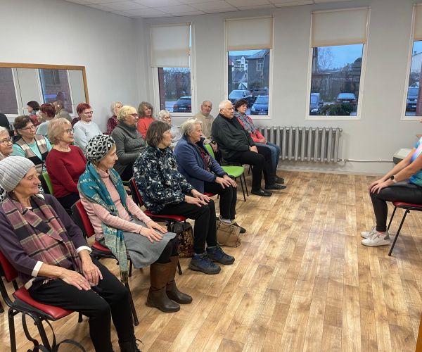 Aizvadīta pirmā Senioru diena Iecavas filiālē