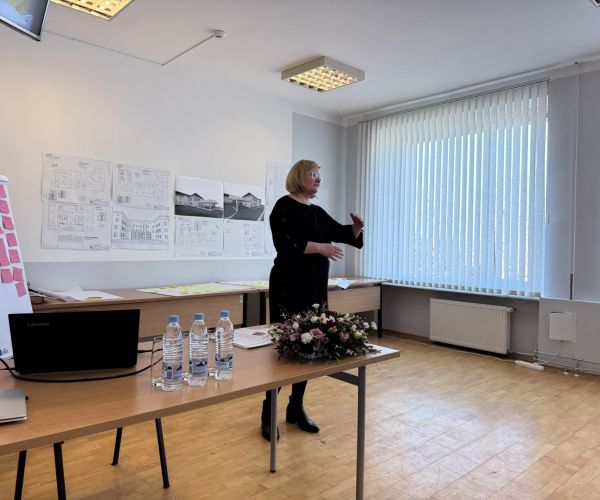 Bauskas slimnīcā tiekas veselības aprūpes jomas komunikācijas speciālisti 7.03.2025.