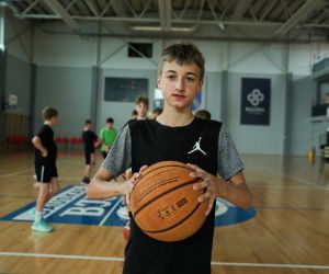Treniņš Bauskas novada bērnu un jaunatnes sporta skolas basketbolistiem  ar Kristapu Valteru