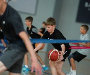 Treniņš Bauskas novada bērnu un jaunatnes sporta skolas basketbolistiem  ar Kristapu Valteru