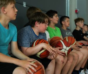 Treniņš Bauskas novada bērnu un jaunatnes sporta skolas basketbolistiem  ar Kristapu Valteru