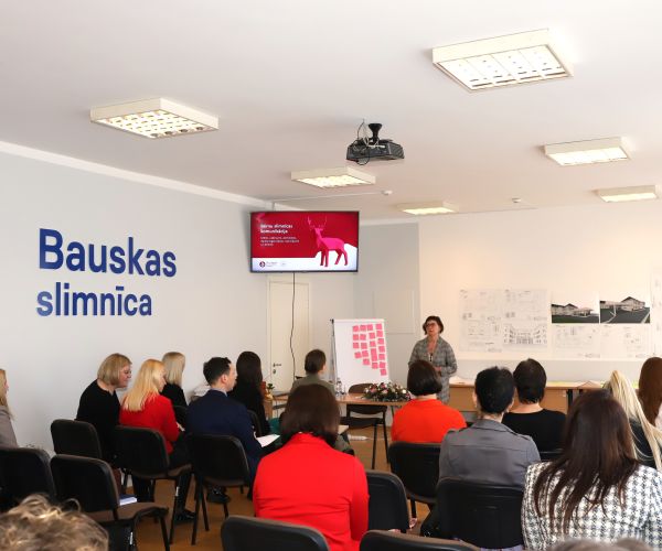 Bauskas slimnīcā tiekas veselības aprūpes jomas komunikācijas speciālisti 7.03.2025.