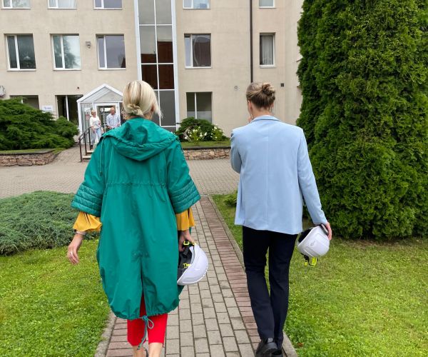 Bauskas slimnīcā  viesojās Bauskas novada domes priekšsēdētāja vietniece komunikācijas un sociālajos jautājumos Linda Abu Meri