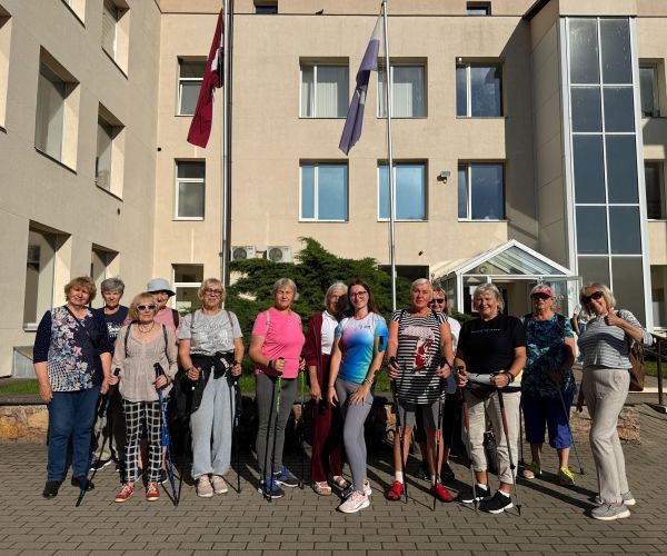 Fizioterapijas dienā seniori dodas veselības pastaigā 8.09.2025.
