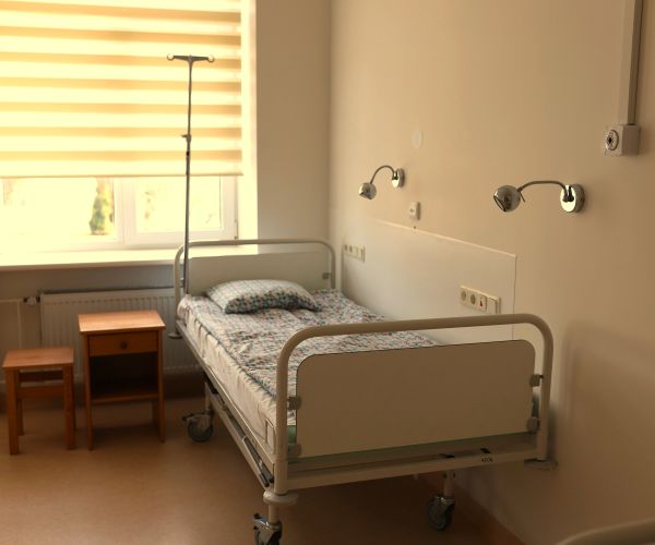 Bauskas slimnīcā atjaunotas pagaidu Dienas stacionāra telpas