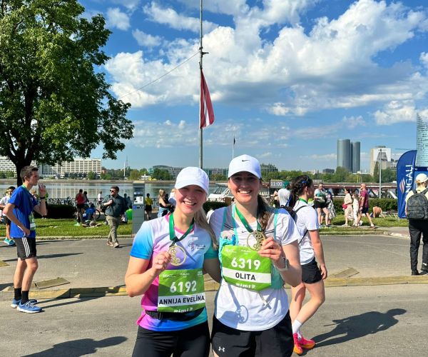 Bauskas slimnīcas komanda Rimi Rīgas maratonā 2024