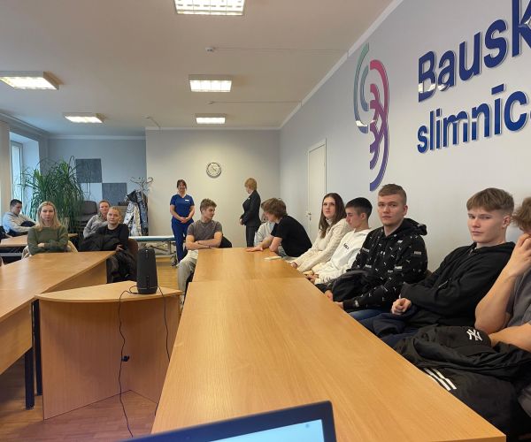 Bauskas slimnīcā viesojas 2. vidusskolas skolēni 3.12.2024.