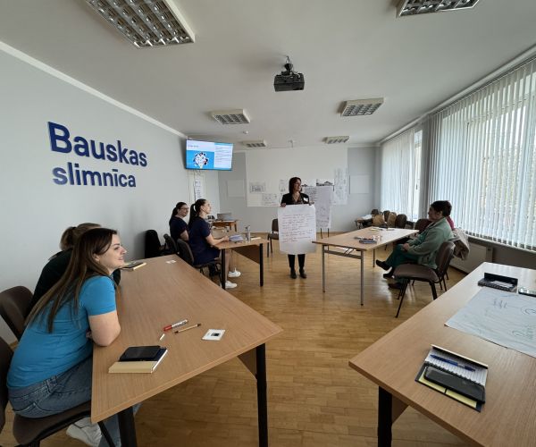Bauskas slimnīcas darbinieki piedalās apmācībās “Izcila klientu apkalpošana”
