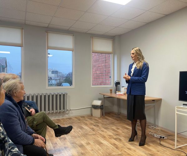 Aizvadīta pirmā Senioru diena Iecavas filiālē