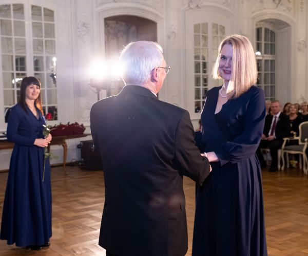 Pasniegti Bauskas novada pašvaldības apbalvojumi 15.11.2024.