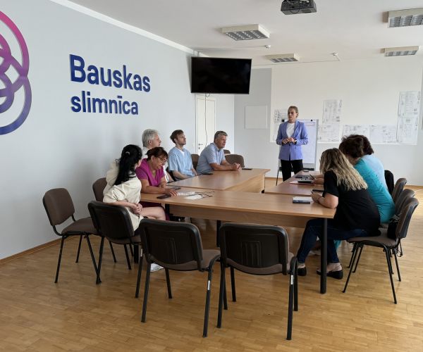 Bauskas slimnīcā aizvadītas mācības sadarbībā ar Zemessardzi un NMPD 31.08.2024.