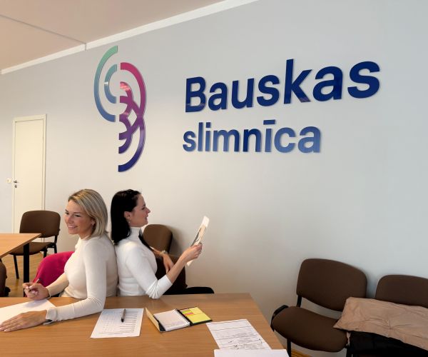 Bauskas slimnīcas darbinieki piedalās apmācībās “Izcila klientu apkalpošana”