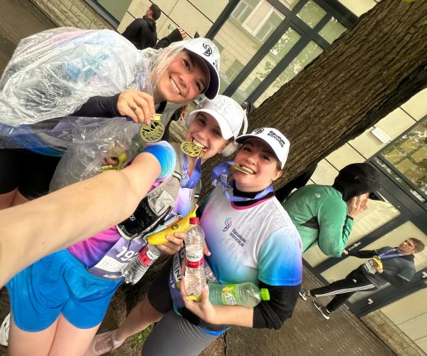 Bauskas slimnīcas komanda piedalās Rimi Rīgas maratonā 2025