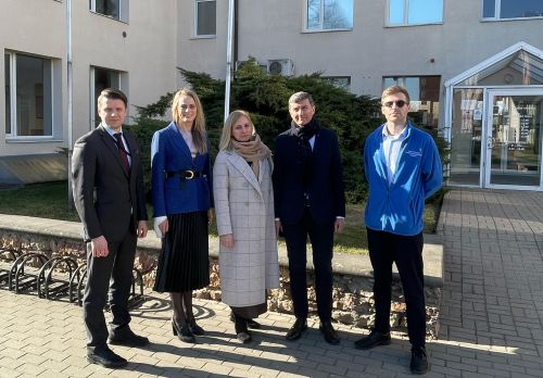 Bauskas slimnīcā viesojas PSKUS vadība