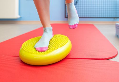 Notiks ārstnieciskās vingrošanas grupu nodarbības bērniem