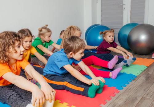 Jaunums Iecavas klīnikā - grupu vingrošana SKOLĒNIEM